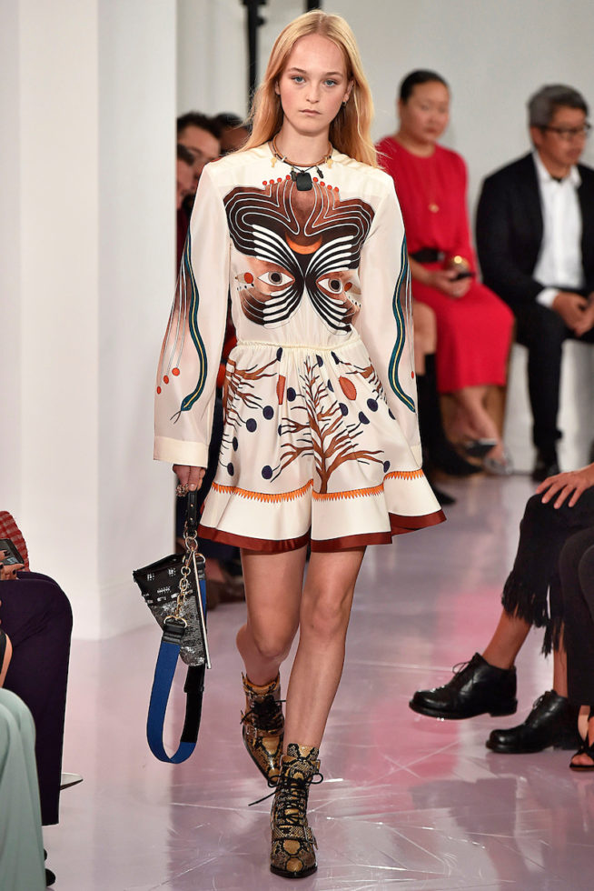 Chloe

Paris - Verao 2018

foto: FOTOSITE