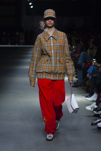 burberry-february-collection-2018-look-17