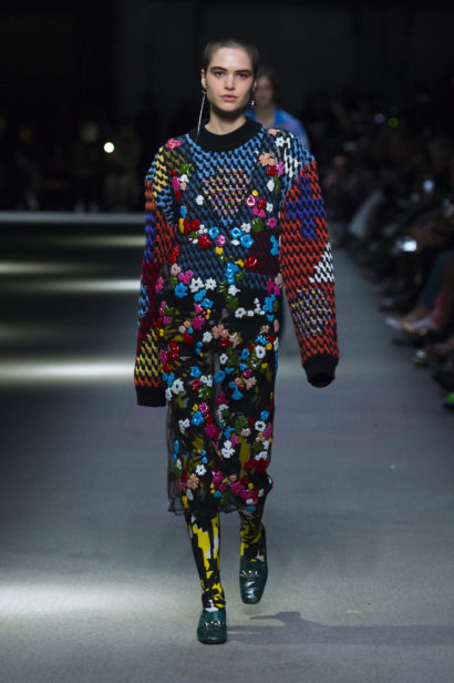 burberry-february-collection-2018-look-2