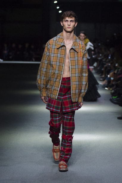 burberry-february-collection-2018-look-23