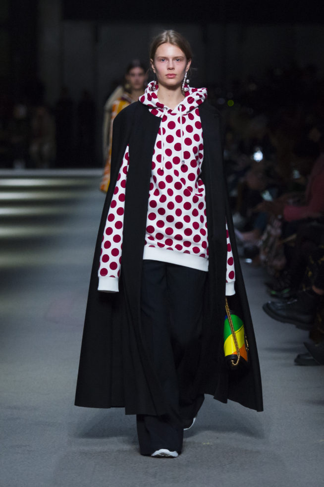 burberry-february-collection-2018-look-34