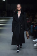 burberry-february-collection-2018-look-42