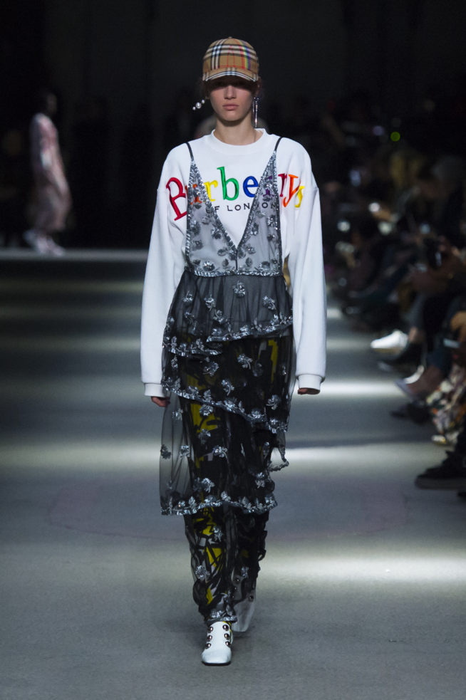 burberry-february-collection-2018-look-68