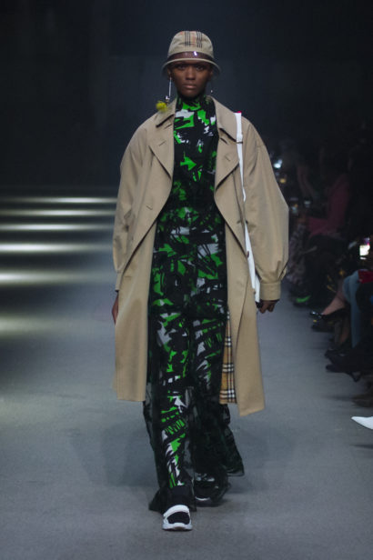 burberry-february-collection-2018-look-82