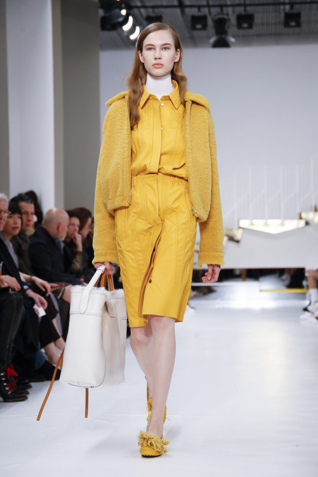 tods-2-rtw-fw18-milan-0675-1519379611-bigthumb