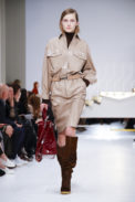 tods-2-rtw-fw18-milan-0686-1519379633-bigthumb