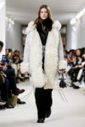 Loewe Fashion Show, Ready To Wear Collection Fall Winter 2018 in Paris