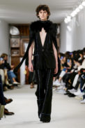 Loewe Fashion Show, Ready To Wear Collection Fall Winter 2018 in Paris