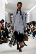 Loewe Fashion Show, Ready To Wear Collection Fall Winter 2018 in Paris