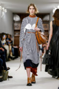 Loewe Fashion Show, Ready To Wear Collection Fall Winter 2018 in Paris