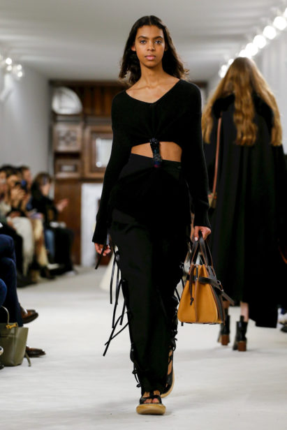 Loewe Fashion Show, Ready To Wear Collection Fall Winter 2018 in Paris