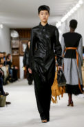 Loewe Fashion Show, Ready To Wear Collection Fall Winter 2018 in Paris