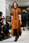 Loewe Fashion Show, Ready To Wear Collection Fall Winter 2018 in Paris