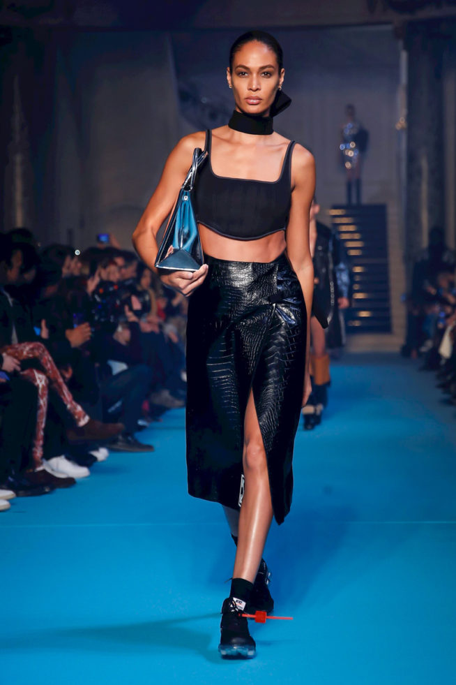 Off White Fashion Show, Ready To Wear Collection Fall Winter 2018 in Paris