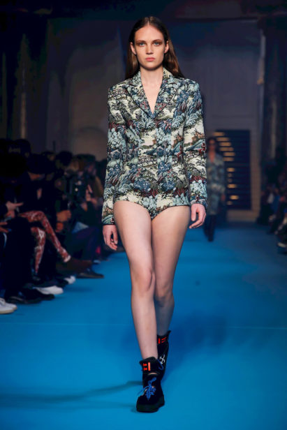 Off White Fashion Show, Ready To Wear Collection Fall Winter 2018 in Paris