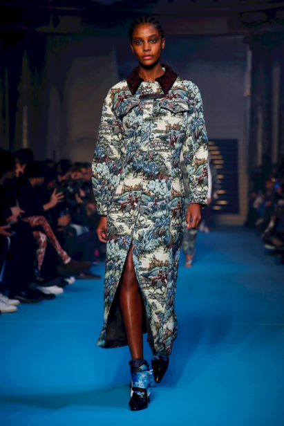 Off White Fashion Show, Ready To Wear Collection Fall Winter 2018 in Paris