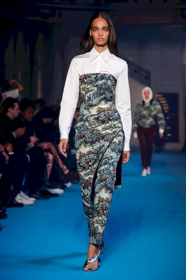 Off White Fashion Show, Ready To Wear Collection Fall Winter 2018 in Paris
