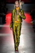 prada_resort_19_042