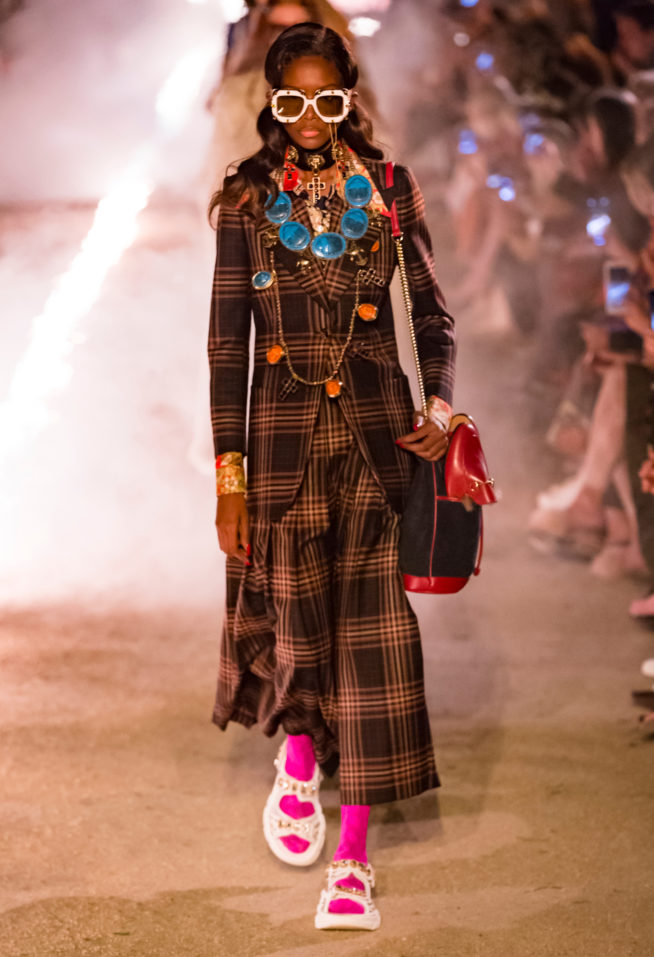 s91_cruise_fw_look_lb_pr49