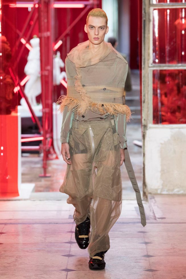 margiela-spring-2019-mens-slide-e7ma-superjumbo