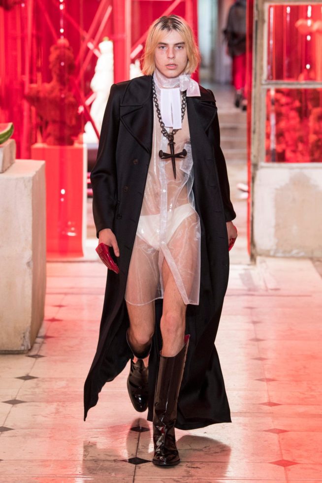 margiela-spring-2019-mens-slide-te8k-superjumbo