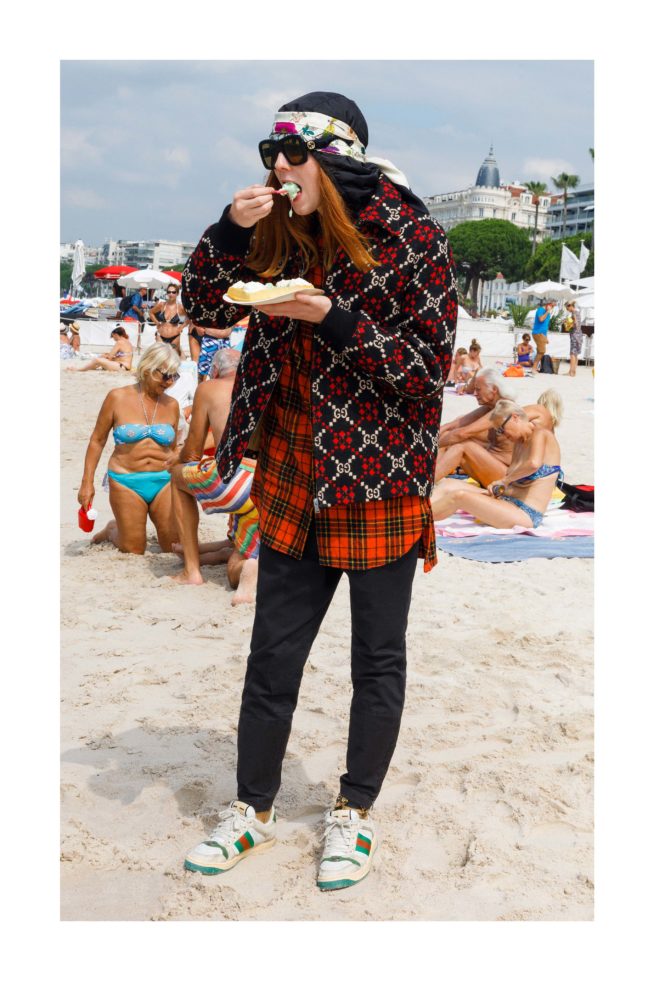 gu598_cruise-19-lookbook_whiteframe13