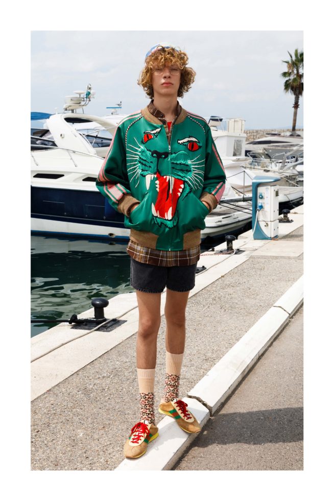 gu598_cruise-19-lookbook_whiteframe15