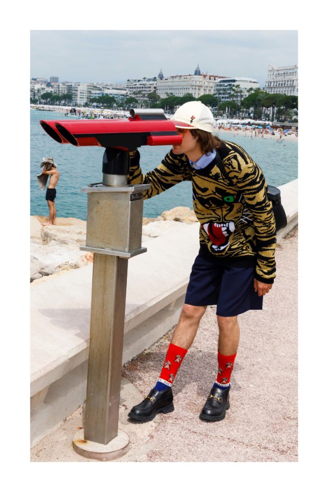 gu598_cruise-19-lookbook_whiteframe16