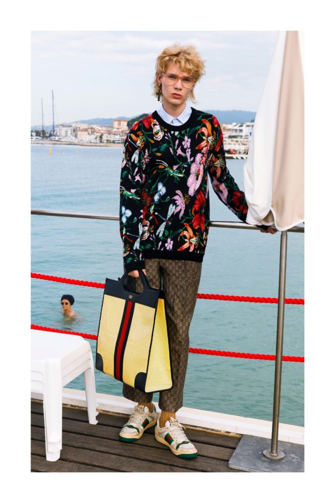 gu598_cruise-19-lookbook_whiteframe18