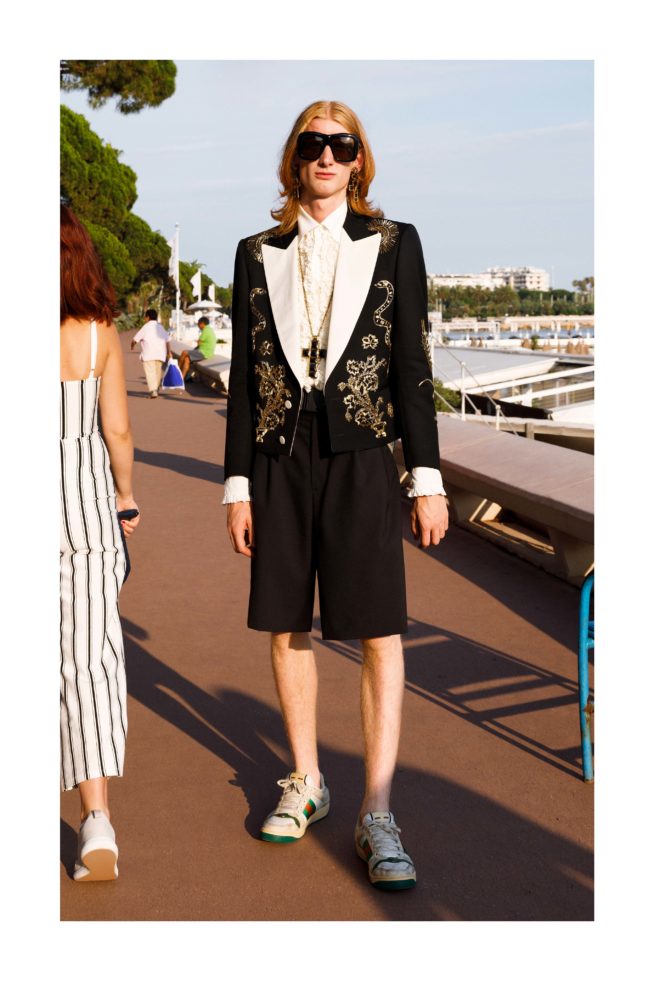 gu598_cruise-19-lookbook_whiteframe26
