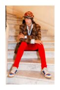 gu598_cruise-19-lookbook_whiteframe39