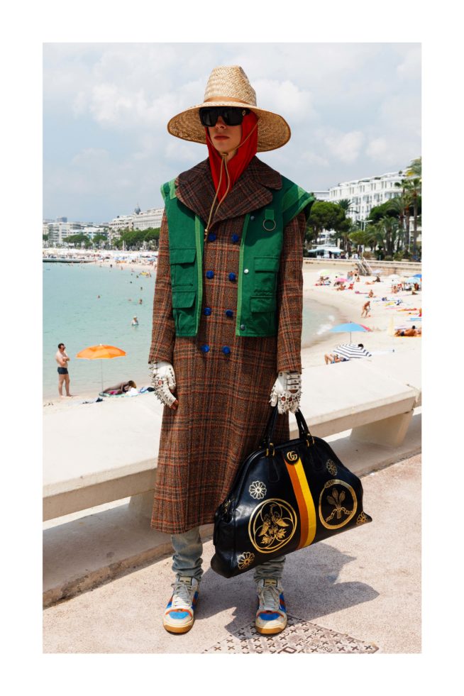 gu598_cruise-19-lookbook_whiteframe51