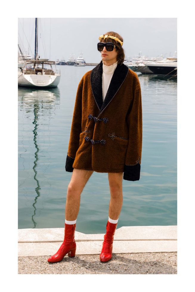 gu598_cruise-19-lookbook_whiteframe57