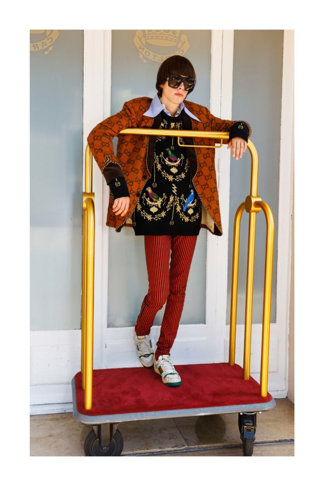 gu598_cruise-19-lookbook_whiteframe64