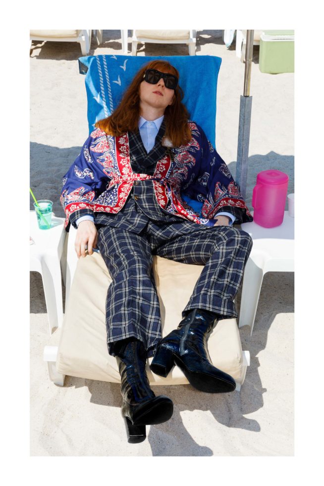 gu598_cruise-19-lookbook_whiteframe71