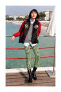 gu598_cruise-19-lookbook_whiteframe77