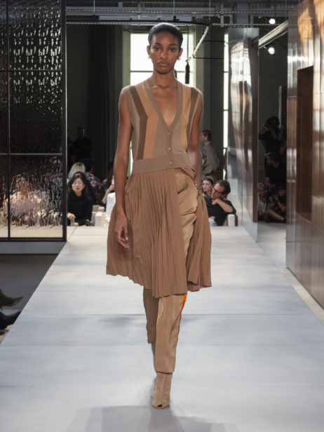 burberry-spring_summer-2019-collection-look-37