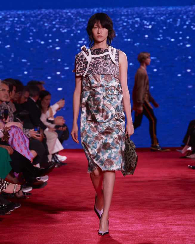 look23_gxg2585