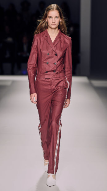 s19sr_boss_show_look_17