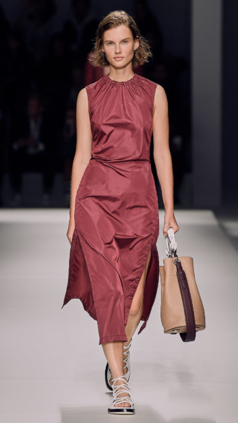 s19sr_boss_show_look_20