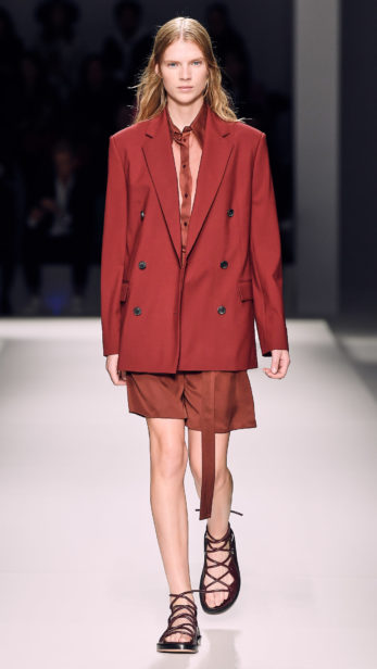 s19sr_boss_show_look_23