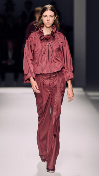 s19sr_boss_show_look_25