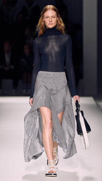 s19sr_boss_show_look_31