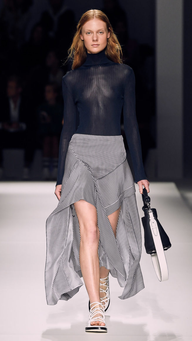 s19sr_boss_show_look_31