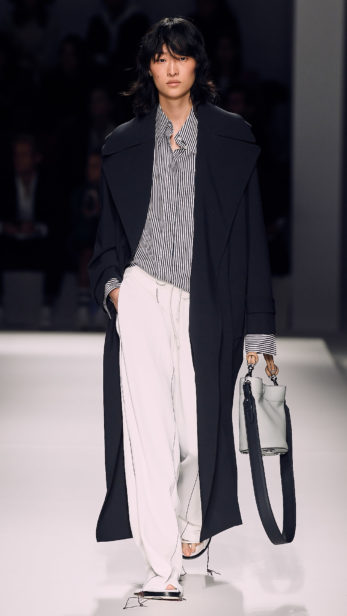 s19sr_boss_show_look_34