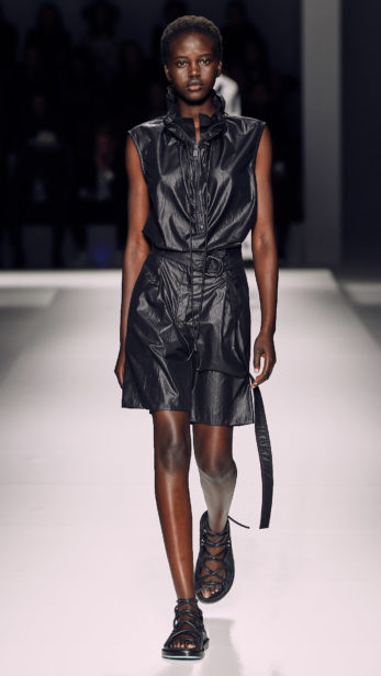 s19sr_boss_show_look_37