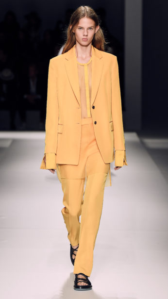 s19sr_boss_show_look_50
