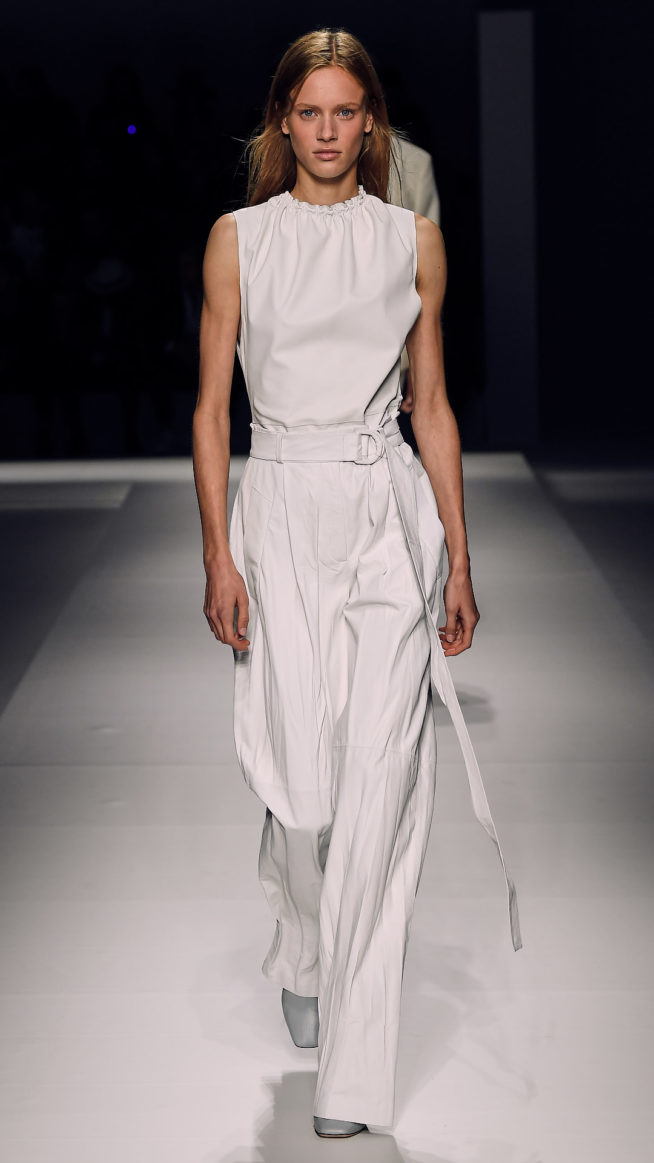 s19sr_boss_show_look_53