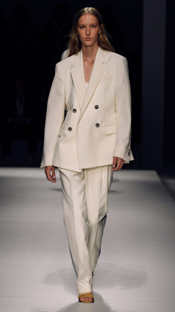 s19sr_boss_show_look_56