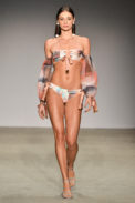 Agua de Coco
SPFW N46
out/2018
foto: Ze Takahashi / FOTOSITE